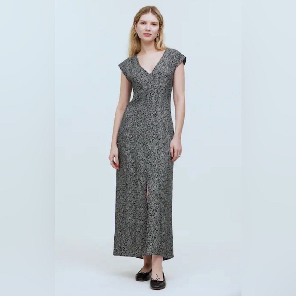 Madewell Cap-Sleeve V-Neck Midi Dress in Floral Cupro-Blend, Size 12
